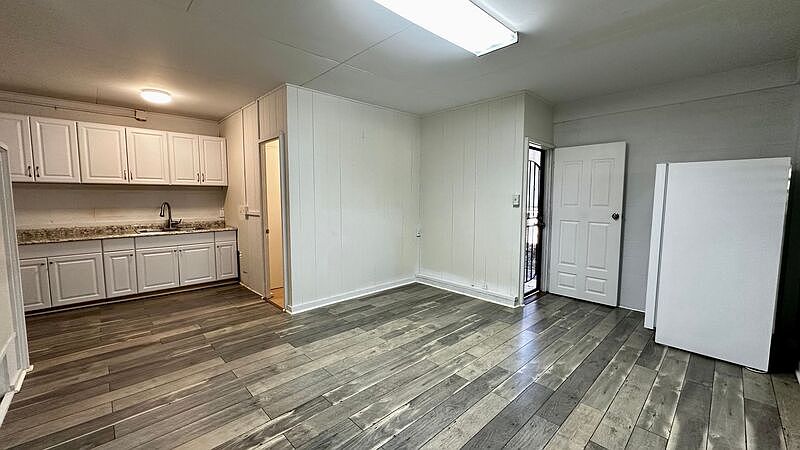 1st image of 3007 Lanikaula St #C