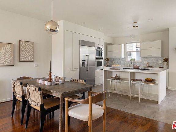3rd image of 3931 Eagle Rock Blvd #36