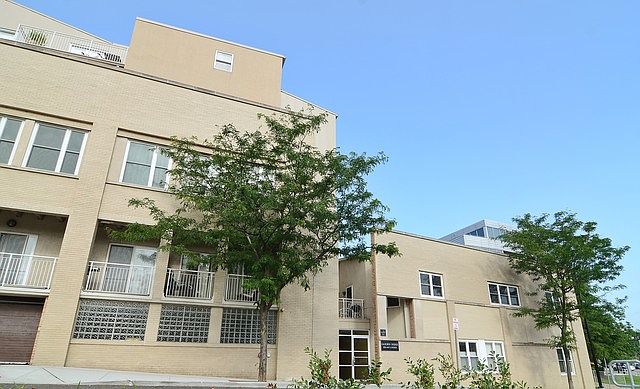 1st image of 1834 Ridge Ave Unit 109