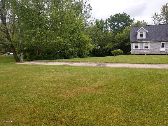 2nd image of 70546 8th Ave