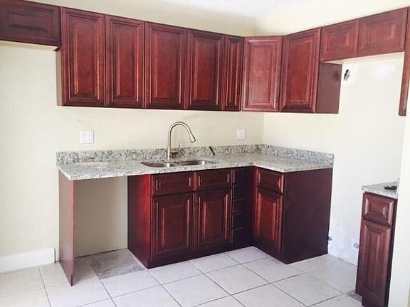 3rd image of 1624 Forest Lakes Cir APT B
