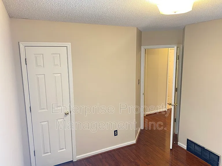 3794 Walden Meadow Dr — Photo 16