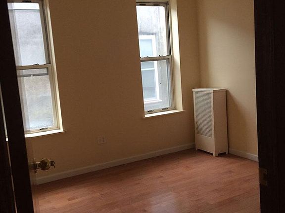2nd image of 7415 16th Ave #2R