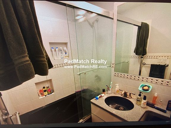 4th image of 21 Englewood Ave #33
