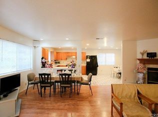 18410 Strathern St, Reseda, CA 91335