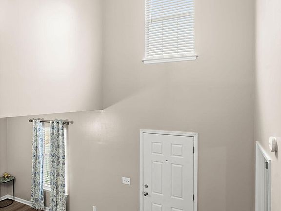 5th image of 77 Blue Jasmine Ln