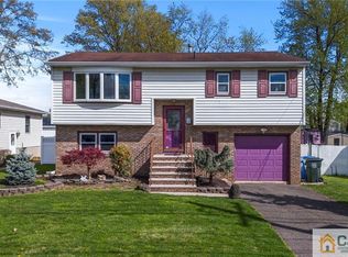 80 Remsen Ave, Avenel, NJ 07001