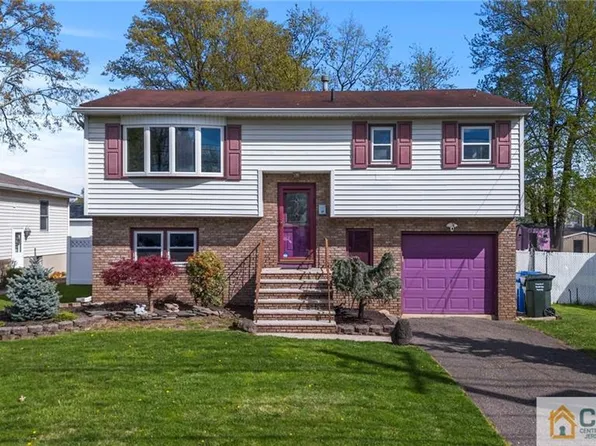 80 Remsen Ave, Avenel, NJ 07001