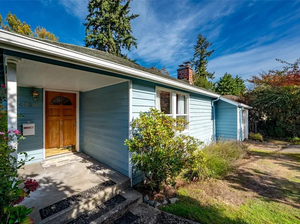 4528 NE 54th Street, Seattle, WA 98105