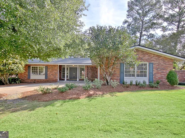 3402 Cambridge Dr, Columbus, GA 31906