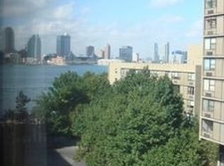 300 1st St, Albany, NY