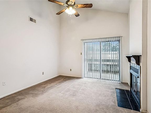 5th image of 212 Parkview Blvd #212