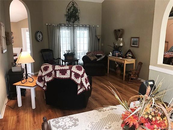 3rd image of 2501 W Beamwood Dr