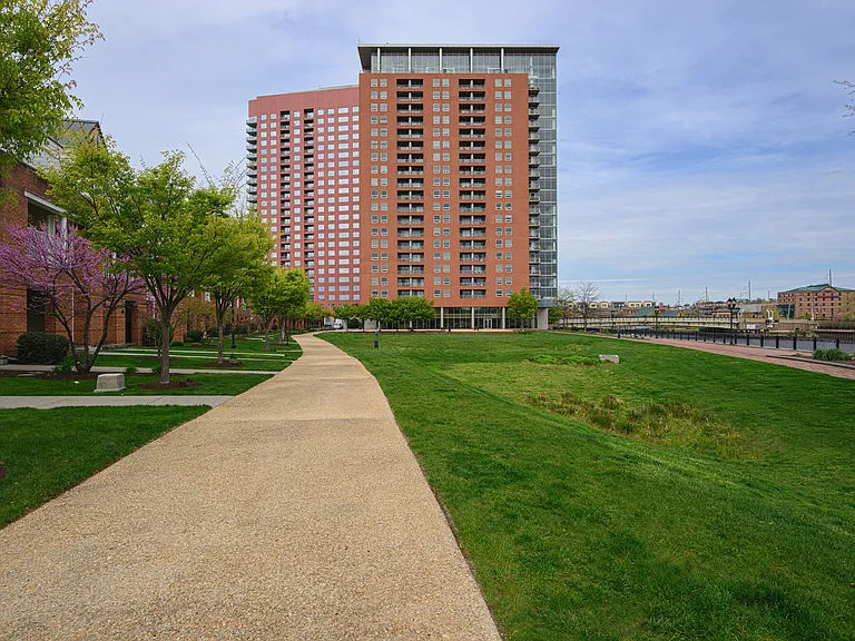 The Residences at Christina Landing — Photo 4