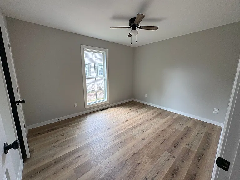 1530 Kenton St — Photo 4