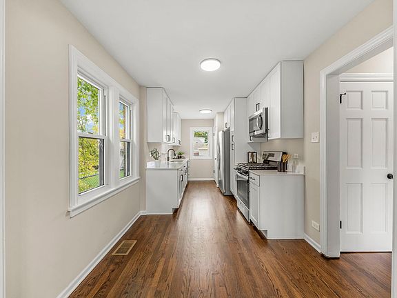 5th image of 5522 S Nordica Ave