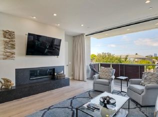 702 7th St, Coronado, CA 92118