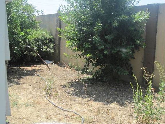 2nd image of 2576 Whispering Hills Cir