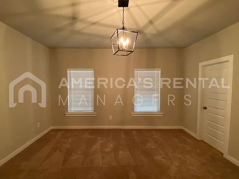 285 Avalon Way — Photo 20