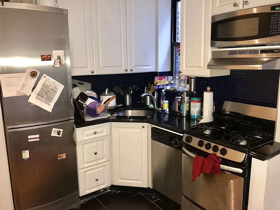 2nd image of 175 W 107th St APT 12