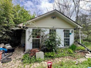 1249 Sultania Dr, Mount Olive, AL 35117