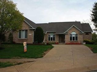 105 Back Creek Overlook, Greenwood, IN 46142