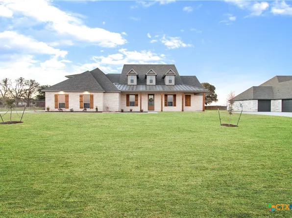 11012 Eagle Walk Blvd, Salado, TX 76571