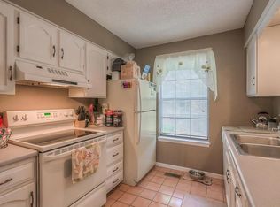 7313 W 55th Pl, Overland Park, KS 66202