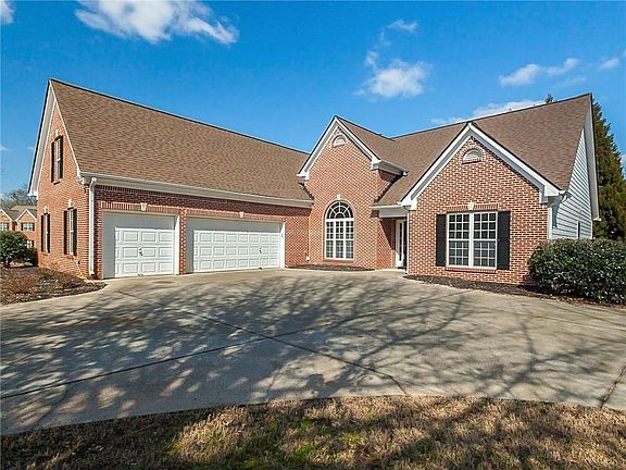 2nd image of 8710 Meadow Glen Ct