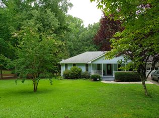 135 Meadow Ridge Dr, Stockbridge, GA 30281