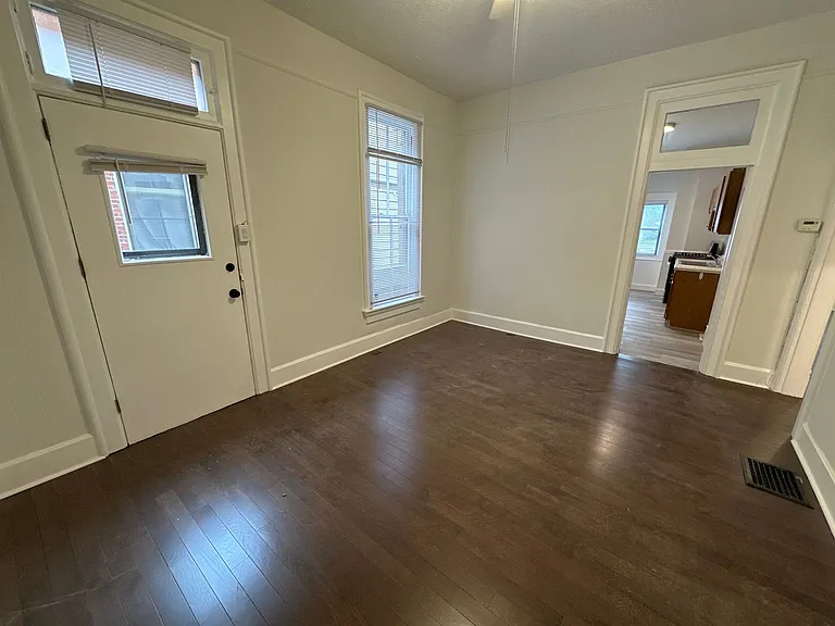 Smith Pl 47 NCR — Photo 17