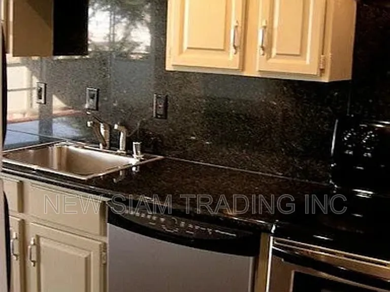 1040 Dolores St — Photo 14