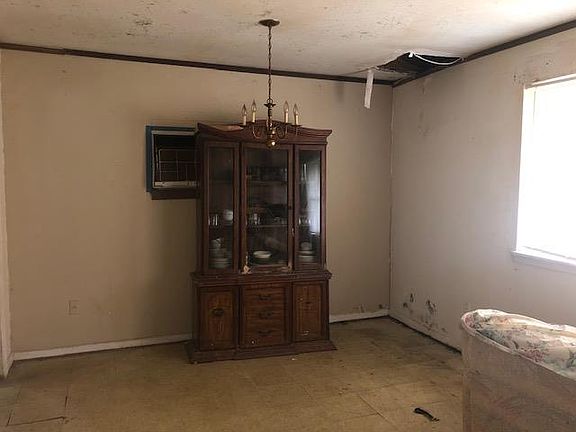 5th image of 318 Southmoor Dr