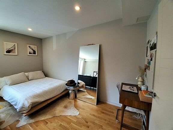 4th image of 1511 Bedford Ave #4O
