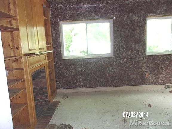 3rd image of 27836 Brinker St