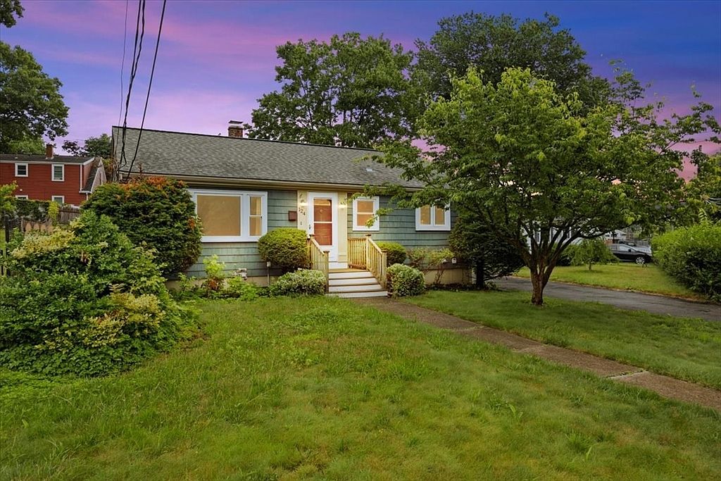 124 Dale St, Roslindale, MA 02131 Zillow