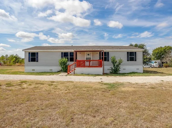 5709 Texas St, Joshua, TX 76058