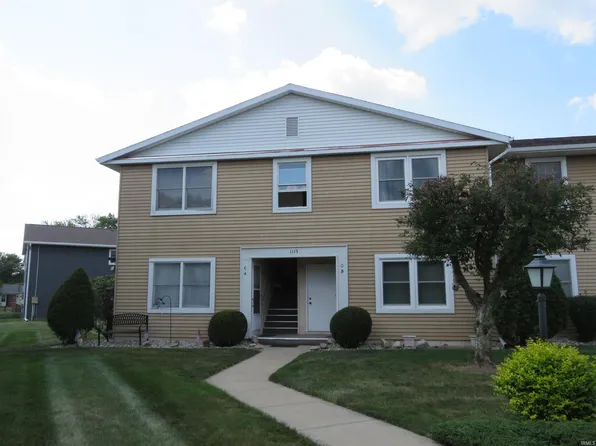 1115D Court Ln, Goshen, IN 46526
