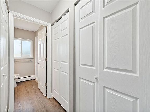 5th image of 3838 W Sylvania Ave #102