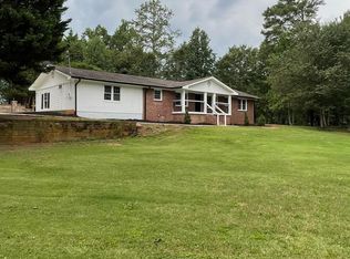479 Creek View Dr, Lawrenceville, GA 30044