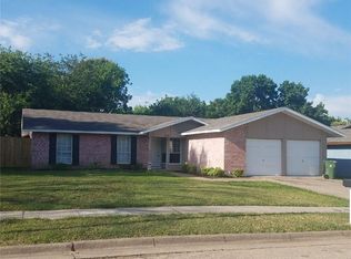 1810 Wickersham Dr, Arlington, TX 76014