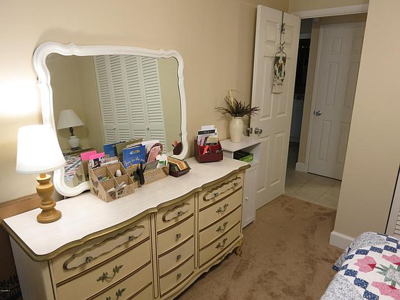 5th image of 350 Taylor Ave APT B10