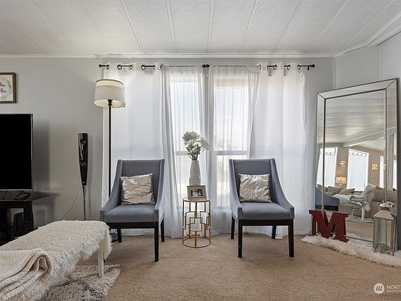 4th image of 900 N Grape Drive #70