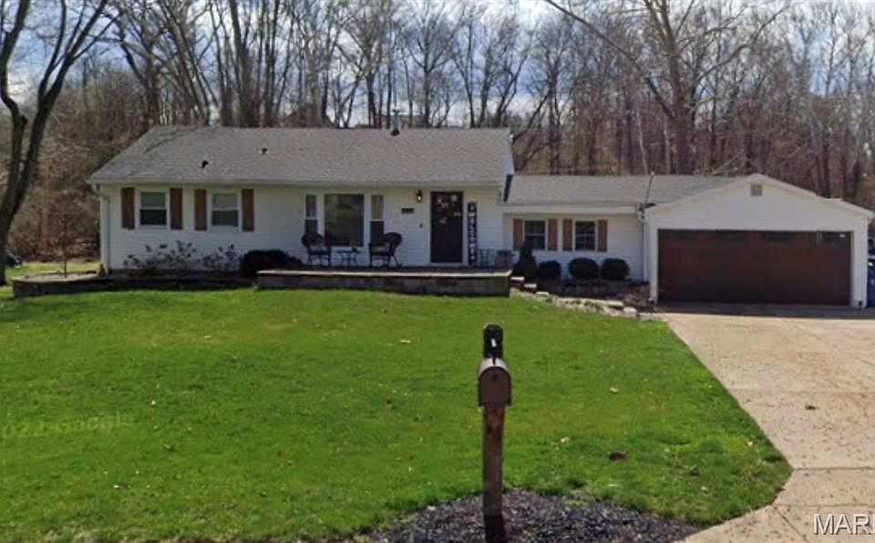 1st image of 140 Brookside Ln