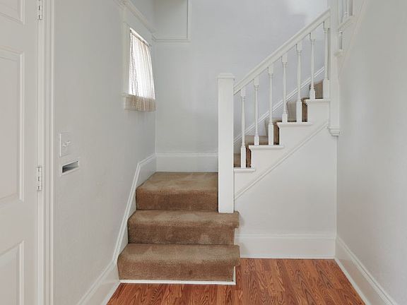 2nd image of 4836 N Albina Ave