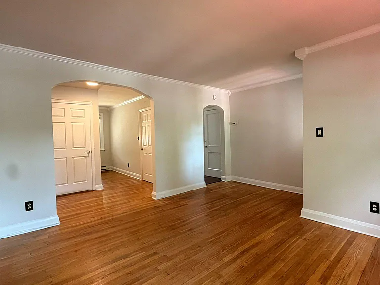 909 E Lake Ave #1 — Photo 4