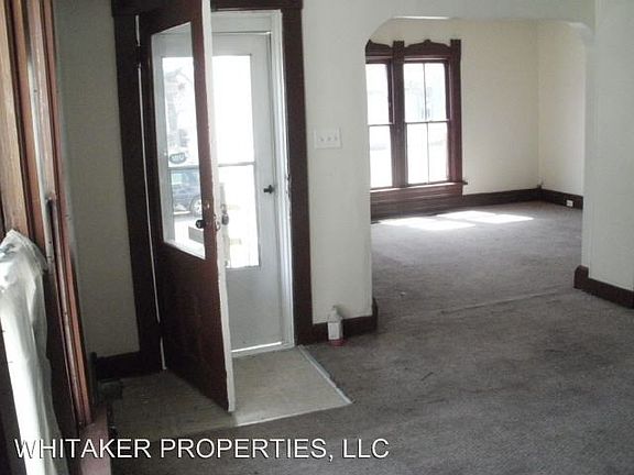 2nd image of 213 Pierce St