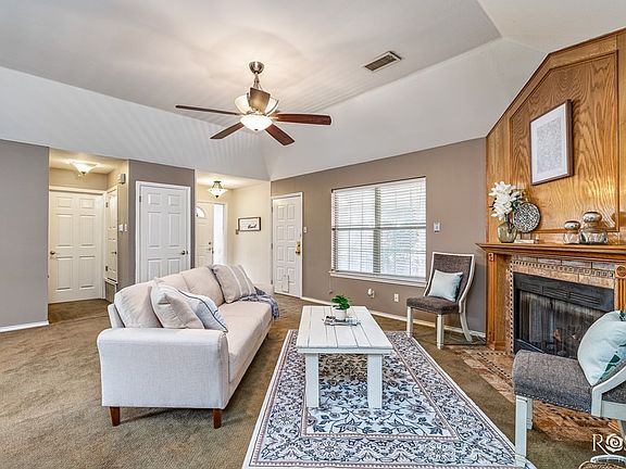 5th image of 4541 Shingle Oak Ln