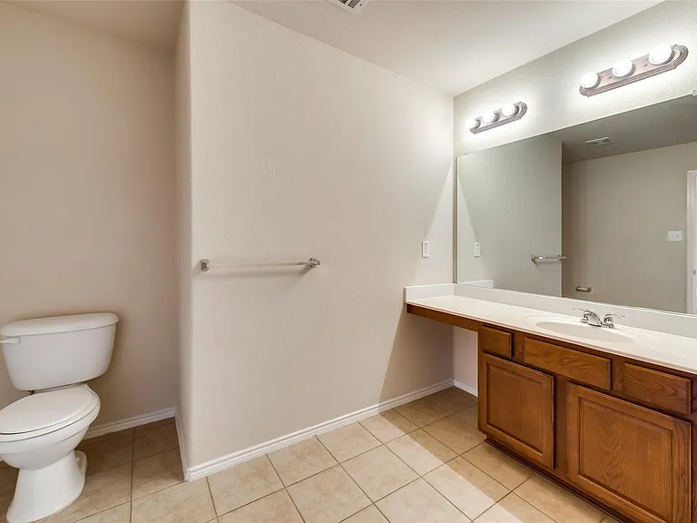 7000 Derbyshire Dr — Photo 18