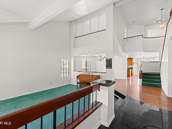 4th image of 24154 Mentry Dr